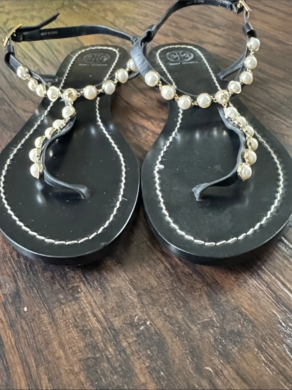 Tory Burch Black Leather Pearl-Trim T-Strap Sandals, Sz 11, Like New